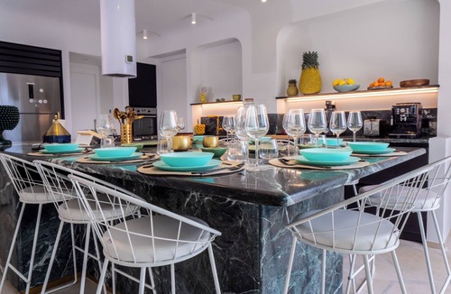 Naso Villa | The Sicily Lobster House