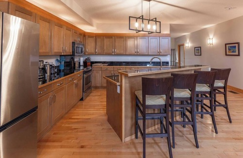 East Kootenay Cabin | The Stemwinder Solar Lodge by Simply Kimberley