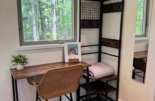 Rutherfordton House | The Stone - Modern Cabin on 40+ acres, 10 mins from Tryon Equestrian Center TIEC