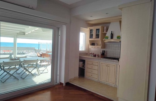 Nettuno Apartment | The terrace by the sea