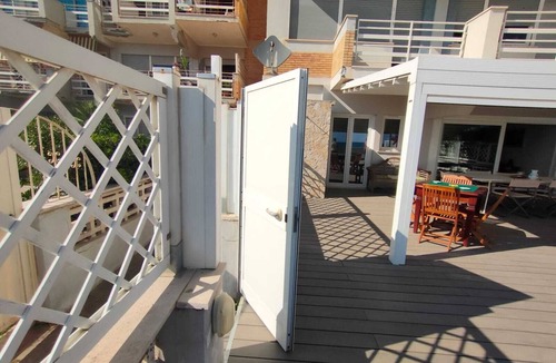 Nettuno Apartment | The terrace by the sea