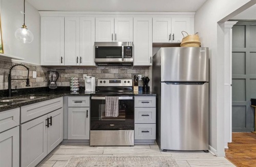 Hampton Apartment | This apartment is a 1 bedroom(s), 1 bathrooms, located in Hampton, VA.