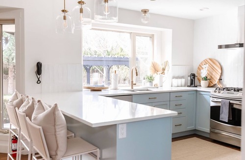 Lower Mission House | This house is a 4 bedroom(s), 3.5 bathrooms, located in Kelowna, BC.