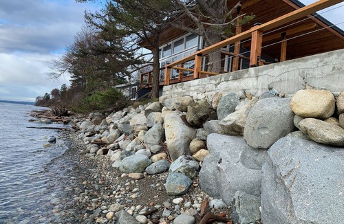Brew Bay Cabin | This oceanfront cabin is a perfect place to relax and recharge