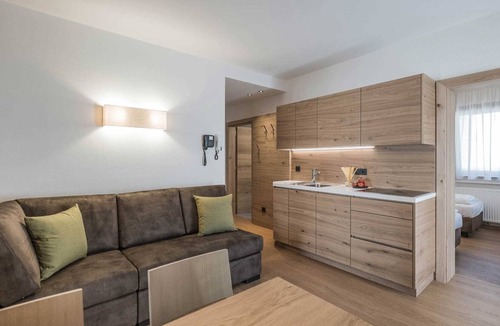 Sand in Taufers Apartment | Three-Room Apartment 'Type C 50m²' with Mountain View, Balcony, and Wi-Fi