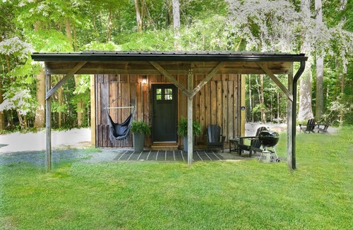 Bynum Apartment | Tiny Tarheel Cozy Retreat Near UNC Tiny House