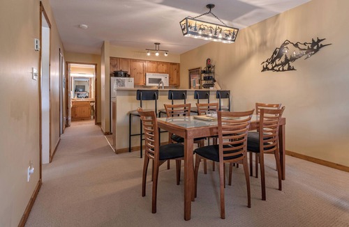 Silver Star Mountain Condo | Top-Floor Quiet Corner Creekside Condo - Mountain Views