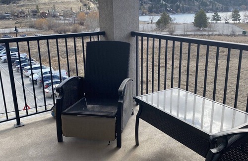Invermere Condo | Top floor condo on Lake Windermere with spectacular lake and Mountain View’s