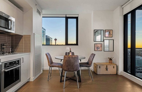 Connaught Condo | Tower Views! Pool, FREE Banff Pass!