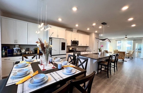 Durham Villa | TPV - Buckingham - 10 mins - Airport/Duke/Downtown