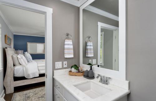Kings Grant House | Tranquil Coastal Escape Hot tub & Garage Gym