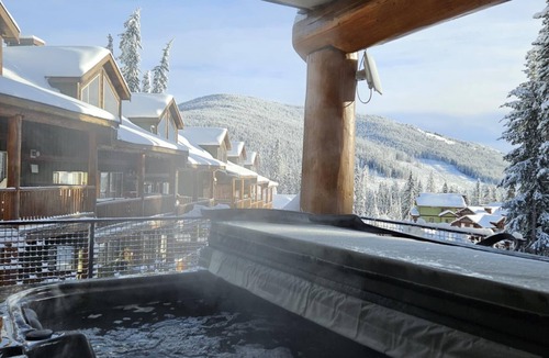 Apex Mountain Condo | True ski in/out with private hot tub and valley views