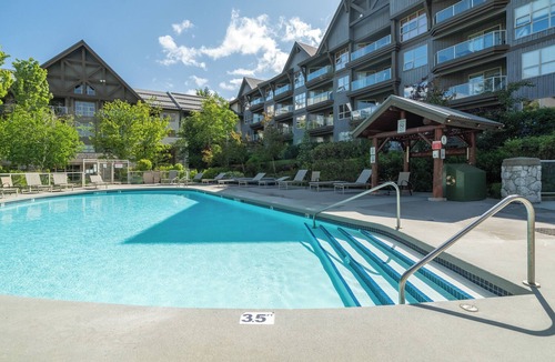 Upper Village Condo | True Ski in/Ski Out Location- Renovated with Terrific Mountain Views