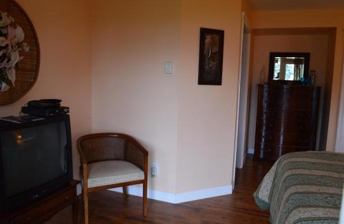 Union Bay Bed & Breakfast | Two Eagles Lodge