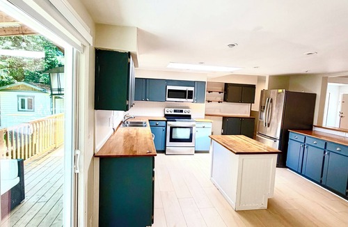 Aldergrove House | Ultimate Oasis-Waterpark, FIFA!, Games & Huge Yard