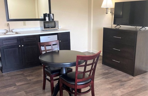 Durham Hotel | University Inn Durham next to Duke University Medical Center