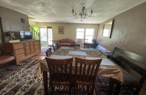 Virginia Beach House | Va Beach Town Center Privita Room