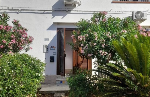 Terrasini Apartment | Vacation home Annameri