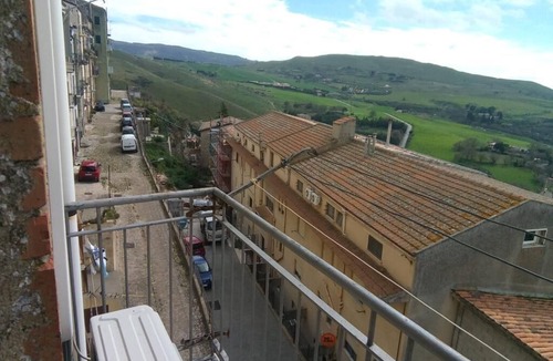 Gangi House | Vacation Home "Casa Di Filippa A Gangi" with Mountain View, Private Terrace & A/C
