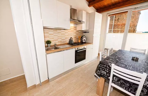 Fiumicino Apartment | Vacation House Grecale Apartment Leonardo Airport