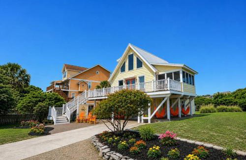 The Point House | Vacation on Station at A Place in the Sun