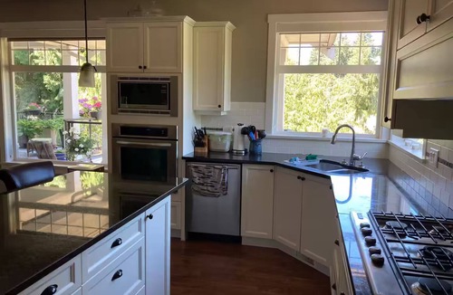 Shawnigan Lake House | Vancouver Island Shawnigan Lake Getaway