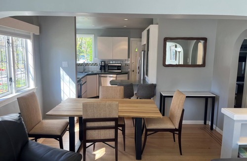 West Point Grey House | Vancouver whole home stay with space for extended families & close to everything