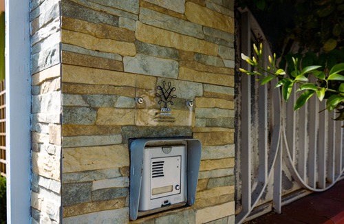 San Leone Apartment | Vbeb Macrame Rooms Agrigento 'Double Room with External Bathroom' with Balcony, Wi-Fi and Air Conditioning