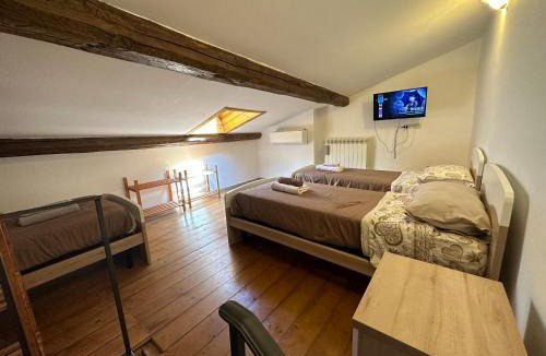 Velletri Apartment | VELLETRI-Appartamento al centro-Aria condizionata-Netflix-Wifi