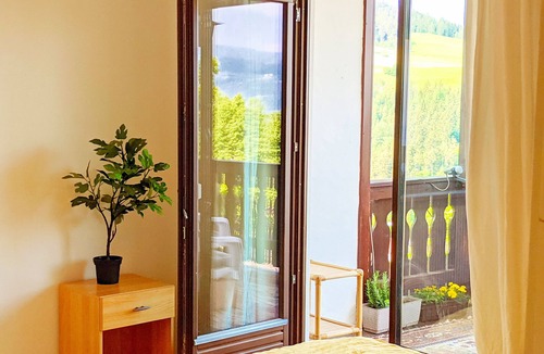 Fie allo Sciliar Apartment | Vidora Apartments with balcony - Dolomites View - Alpe di Siusi - Völs