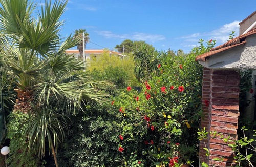 Carini Villa | Villa 150 meters from the sea and 5 km from the airport. Villa Melina.