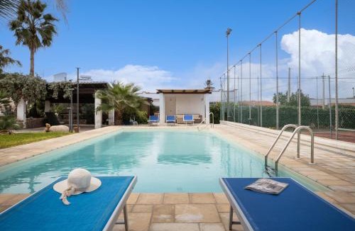 Cinisi Villa | Villa a 300 Mt. dal Mare (Magaggiari) con campo da tennis