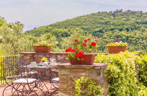 Monsummano Terme Villa | VILLA AMATA - Four Bedroom Villa, Sleeps 8