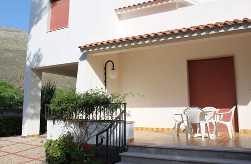 Castelluzzo Apartment | Villa apartment sleeps 4 San Vito Lo Capo Castelluzzo