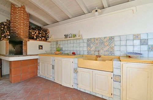 Mascali Villa | Villa Aves: A bright and cheerful two-story villa located on a hillside, facing the sea, with Free WI-FI.