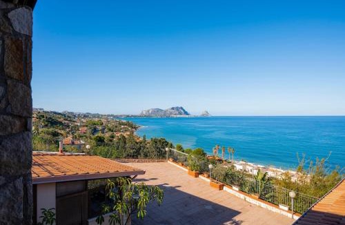 Torre Colonna-sperone Villa | Villa Carilù