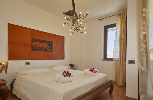 Trappeto Villa | Villa Costantino House With Pool