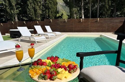 Castellammare del Golfo House | Villa DeLux with Mountain Views, Heated Hot Tub, Garden, and Wi-Fi