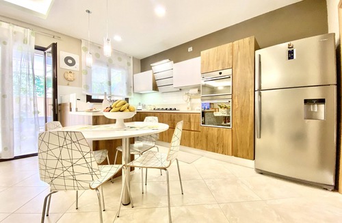 Alcamo Villa | Villa Davelia