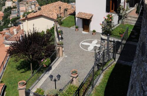 Rocca di Papa Bed & Breakfast | Villa dei Fantasmi