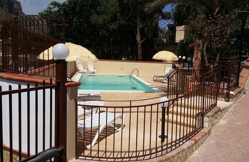 Capo Zafferano Apartment | Villa del Golfo Sea view apartment with shared swimming pool