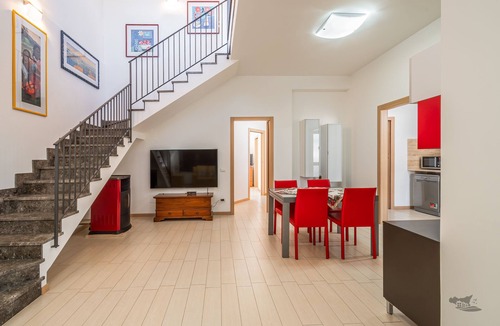 Alcamo Marina Villa | Villa DellOmbra: Heated Pool and Outdoor Kitchen