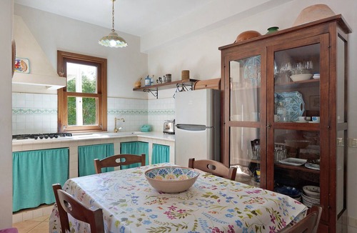 Favignana Villa | Villa 'Diego' with Sea View, Wi-Fi and Air Conditioning