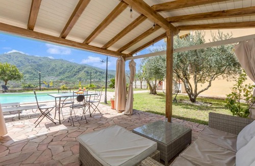 Motta Camastra Villa | Villa Etnamare