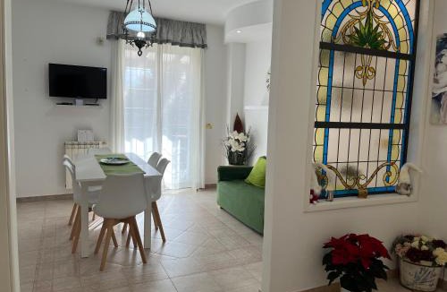 Riposto House | Villa Euthalia tra Etna e Taormina