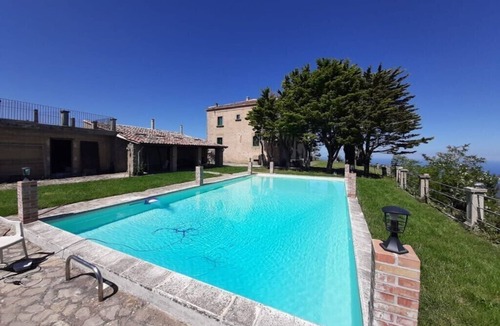 Ficarra Villa | Villa from the 1700s between the sea and Nebrodi Park at 700 m above sea level.