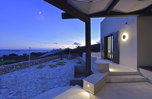 Favignana Villa | Villa Fronte Mare Stornello 2 - .