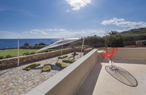 Favignana Villa | Villa Fronte Mare Stornello 2 - .