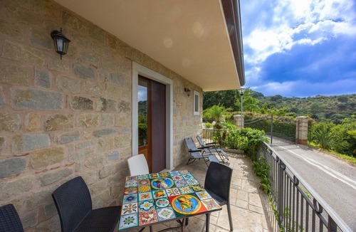 Ficarra Apartment | Villa Ginevra Resort Agrituristico Room 'Standard Double'