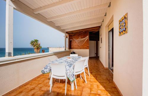 Ficarazzi Apartment | VILLA HEMINGWAY - LA Casa di Alessia e La Casa di Leonardo - Fronte mare